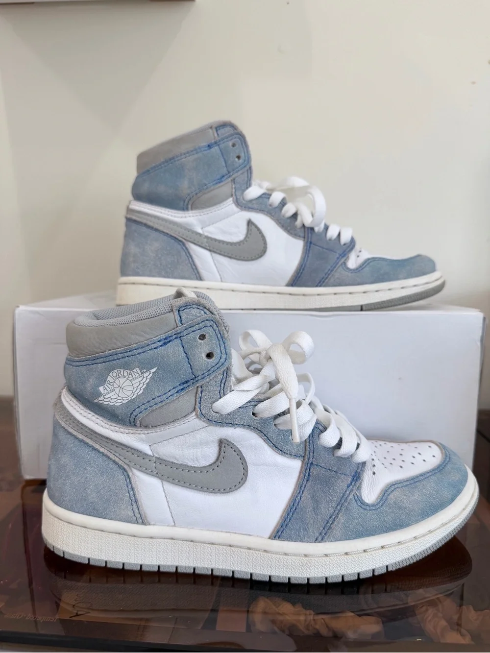 Nike Air Jordan 1 Retro High OG 'Hyper Royal' - Size US 5.5 / EUR 38